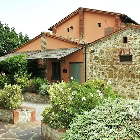 Near Trasimeno With Pool *