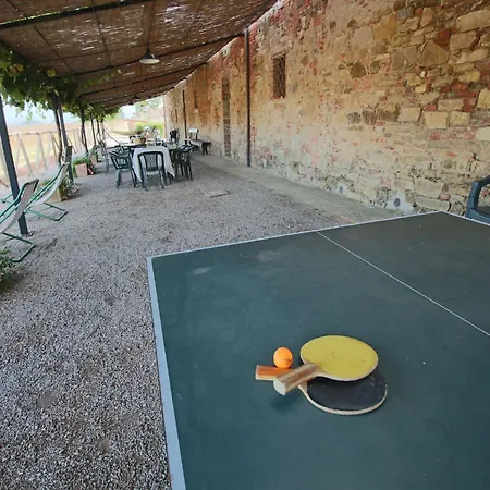 Дом отдыха Near Trasimeno With Pool